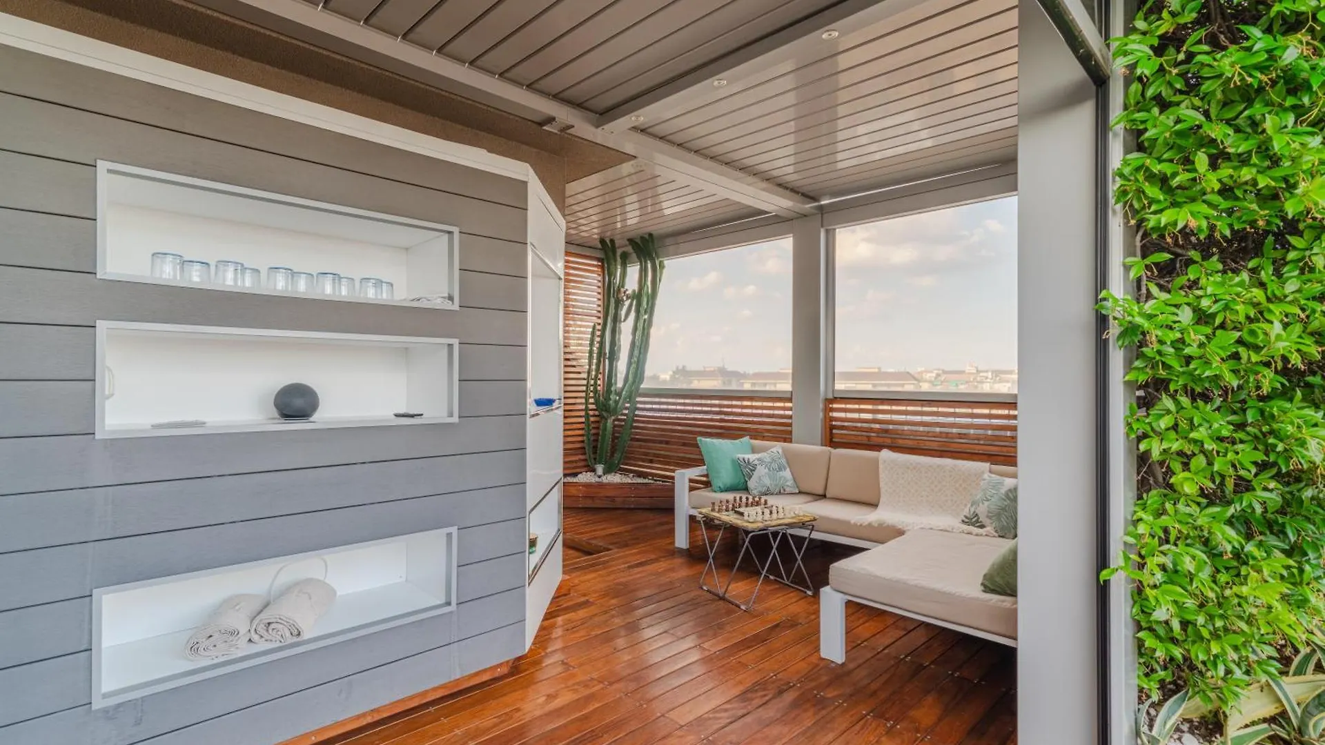 Fiftyfive-One Zuretti Aparthotel Milan